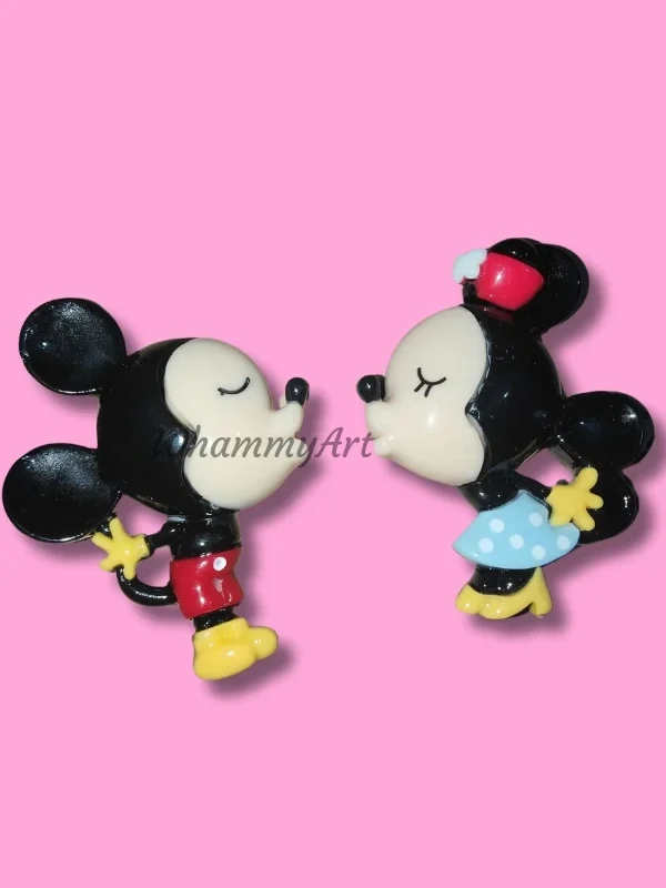 Minnie y Mickey Beso